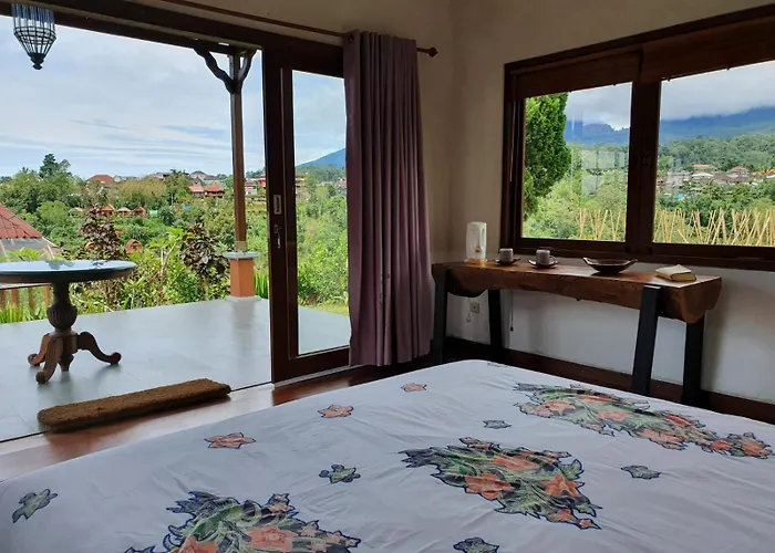 Casa Serenita Batunya Bedugul ロッジ Baturiti